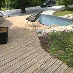 Bus Atypique Au Bord Du Canal Du Midi Et Au Coeur D'une Foret 2 * Villepinte (Aude)