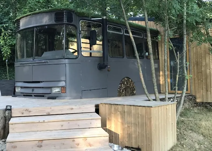 別荘 Bus Atypique Au Bord Du Canal Du Midi Et Au Coeur D'une Foret 2 *